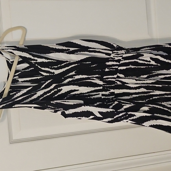 Calvin Klein Monochrome Zebra Print Dress - Picture 7 of 10
